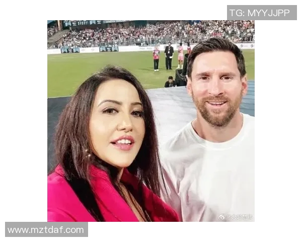 梅西妻子揭秘：从青涩少女到足球明星背后的坚强支持者